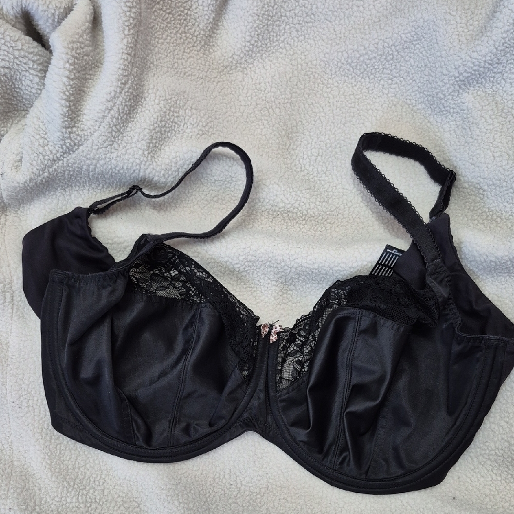 Elegant Black Lace Bra 42G Support With Underwire No Padding Satinlike Sexy